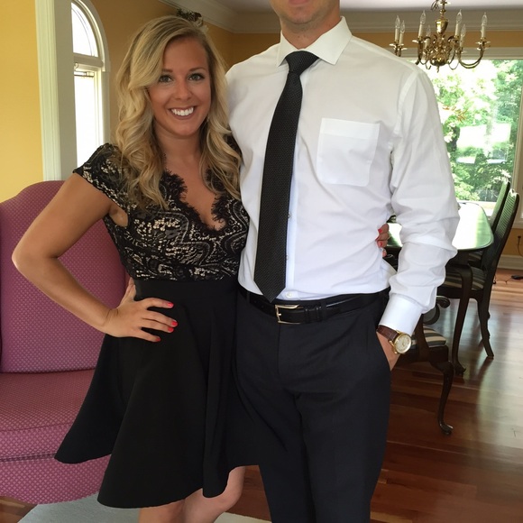 Black And Nude Lace Backless Cocktail Dress - Picture 2 of 4